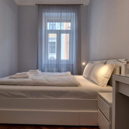 Light Blue Apartment Τεργέστη Εξωτερικό φωτογραφία